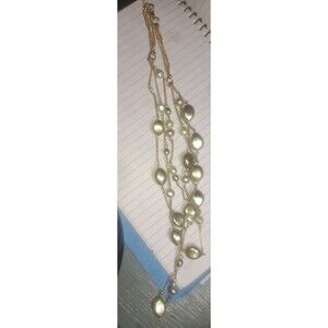 Graduated strand Pearl necklace three strands luminescent faux pearls
